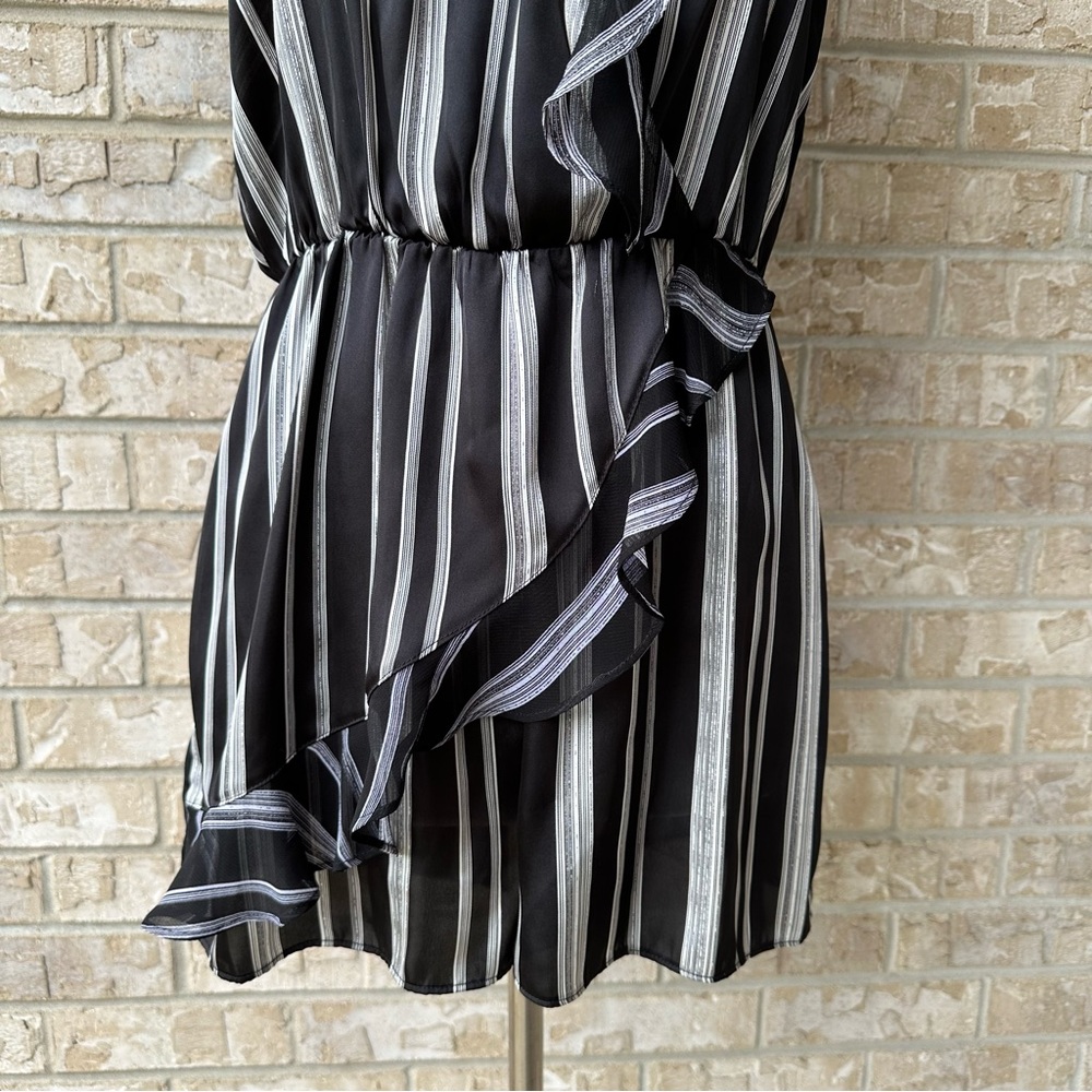 BCBGeneration Striped Romper Size S 🌸 - Picture 7 of 16